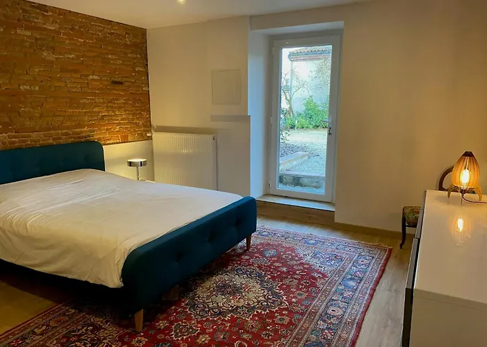Charming With Pool Near Toulouse Ferienhaus